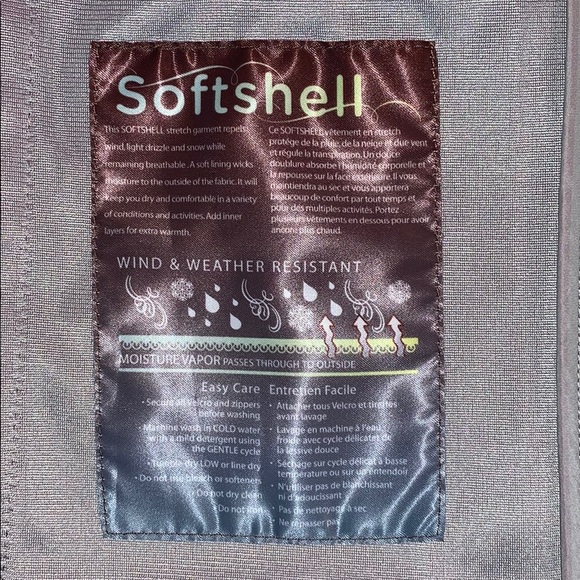 EUC Isis red soft shell - Picture 3 of 12